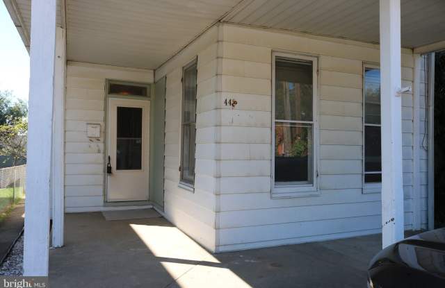 442 SUMMIT Avenue Gallery 2