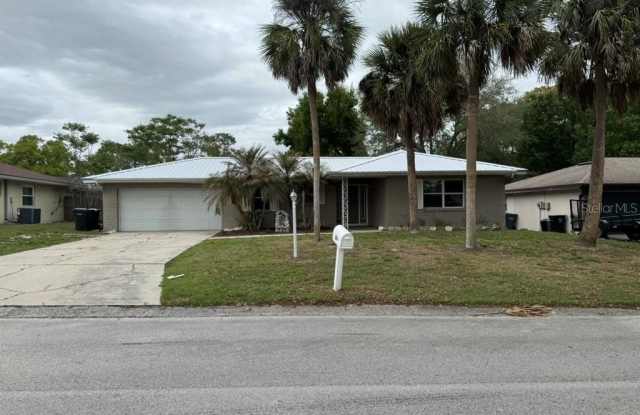 1019 MOCKINGBIRD CIRCLE photos photos