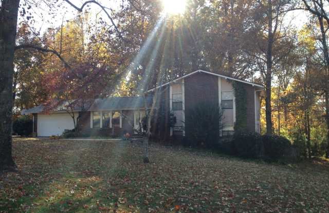 Farragut 3BR/ 3BA House Gallery 1