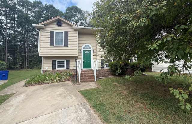 Spacious 3BD, 2BA Durham Home with a Bonus Loft and Office/Den Only 10 Minutes from Downtown Durham photos photos