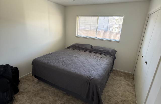 1221 Sparkman Ave - 1221 Sparkman Avenue, Camarillo, CA 93010