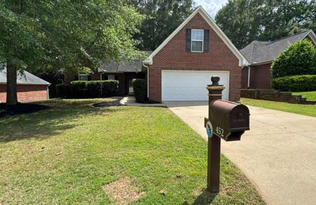 This 1.5  story, all brick, 3 bedroom, 2 bath, Bonus room upstairs & a 2 car garage with great storage space.  The Landing Eagle Subdivision, located in Boiling Springs photos photos
