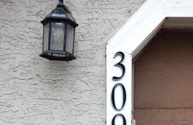 309 Lake Street - 309 Lake Street, Delaware, OH 43015 309 Lake Street - 309 Lake Street, Delaware, OH 43015