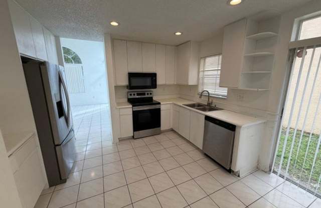 3780 Amalfi Drive 3780, Hollywood, FL 33021 photos photos