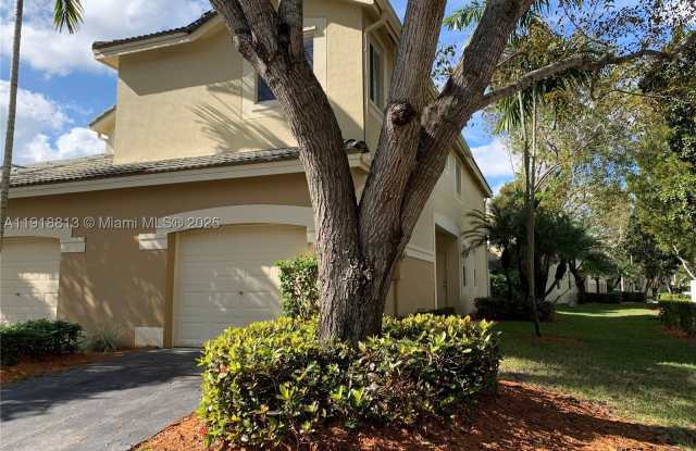 2165 Pasa Verde Ln - 2165 Pasa Verde Lane, Weston, FL 33327