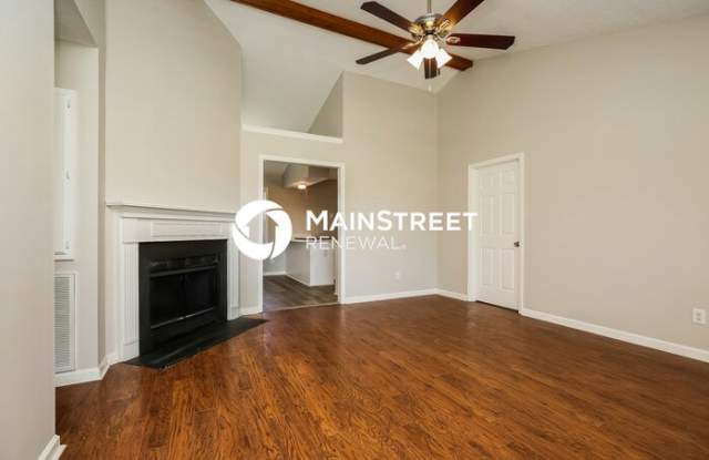 808 Albin Court Gallery 3