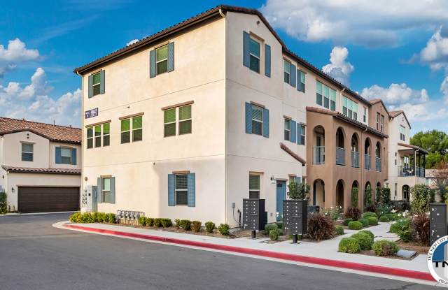 Luxury 4-Bedroom, 3.5-Bathroom Townhouse #28 in Santa Fe Springs photos photos Luxury 4-Bedroom, 3.5-Bathroom Townhouse #28 in Santa Fe Springs photos photos