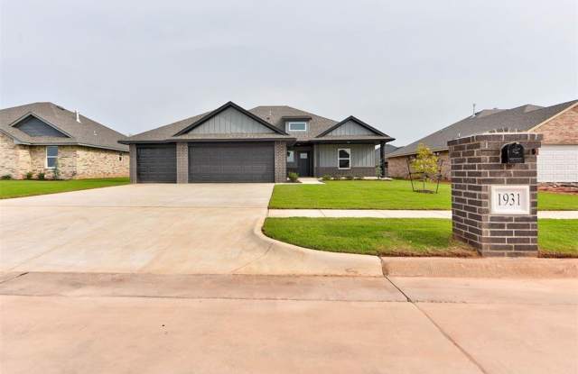 Welcome to this beautifully constructed, brand-new home located in the heart of Mustang - 1931 West Flintlock Way, Mustang, OK 73064