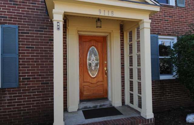 9118 WEIR PLACE Gallery 2