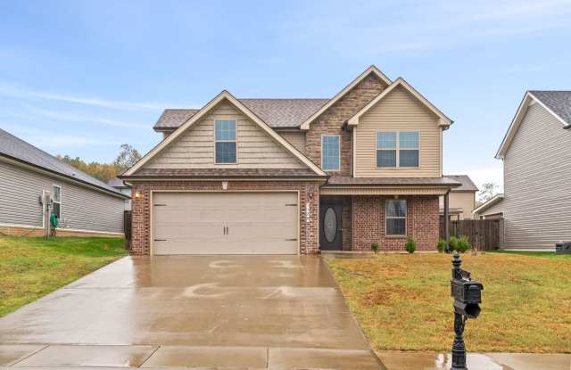 Pet Friendly Three Bedroom in Rossview! photos photos