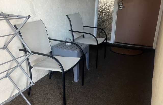 2BD/1BA on Venice Island Gallery 3