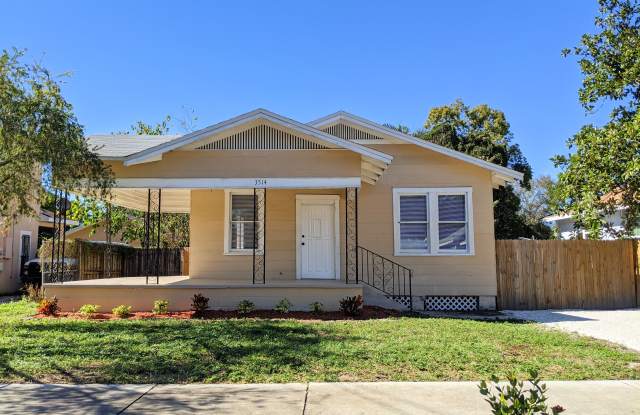 3514 N 11th St photos photos