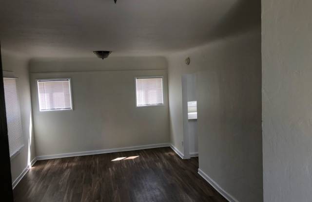 4395 Florida St. Gallery 2