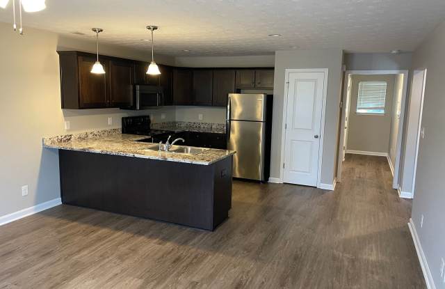 Six Mile Lane Apartments photos photos