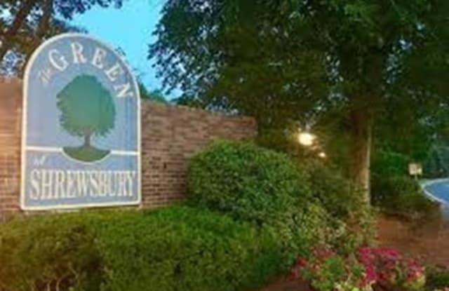 32 Shrewsbury Green - 32 Shrewsbury Green Drive, Worcester County, MA 01545