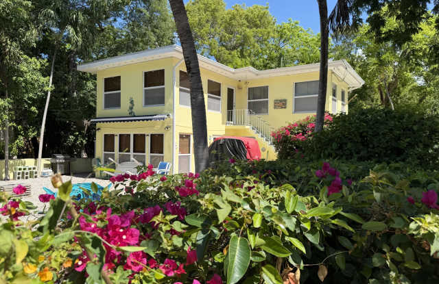 140 S Bay Harbor Drive photos photos