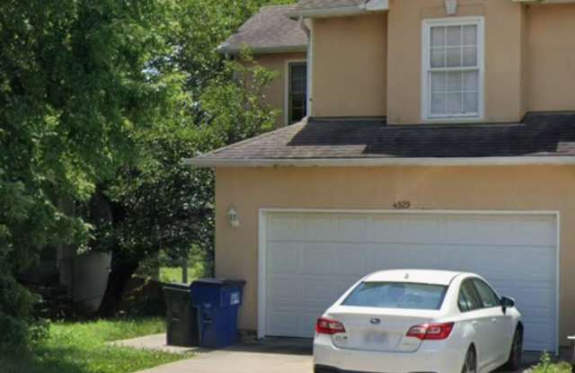 4929 Stoneback Dr - 4 bedroom townhome for August! photos photos