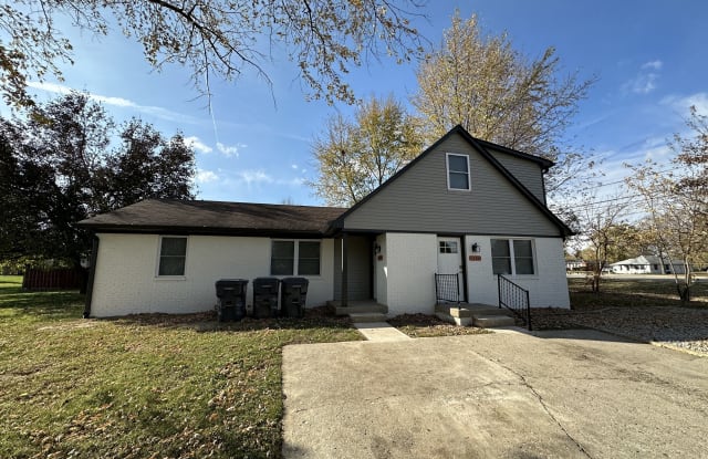 1280 Stonegate Road - 1280 Stonegate Road, Greenwood, IN 46142