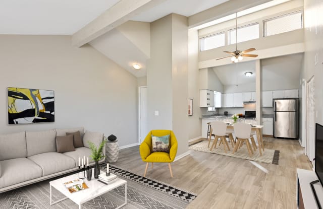 Cedar Ridge Apartments and Townhomes photos photos