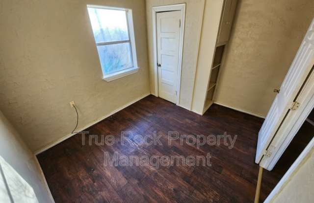 913 N Highland Gallery 4