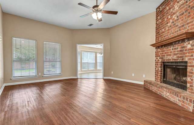 1409 Southern Plantation Drive Gallery 3