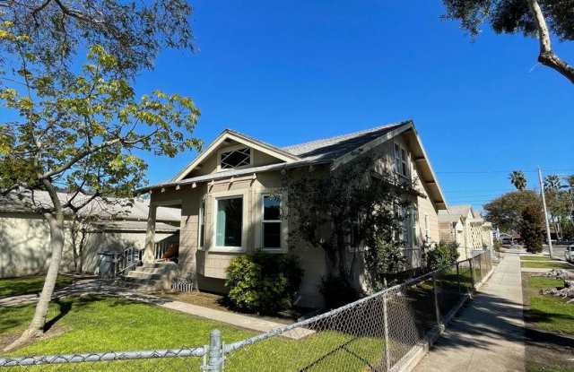 3 Bedroom 1 Bathroom with an Office for Rent in Oxnard Gallery 3