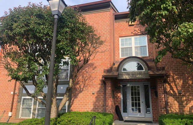 2 Bedroom 2 Bathroom + loft luxury Condo for rent in 21209 photos photos