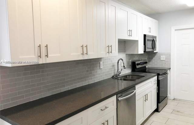 1235 NE 3rd Ave photos photos