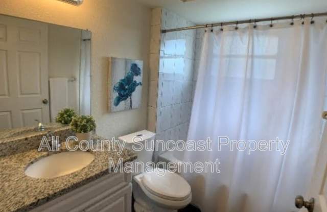 7450 35th St N #202 Gallery 4