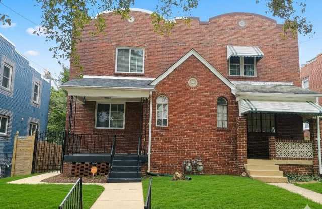 30 53RD Street SE Gallery 1