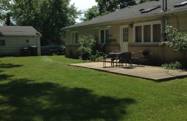 615 Mohave st - 615 Mohave Street, Hoffman Estates, IL 60169