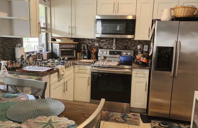 2915 San Remo Cir Gallery 2