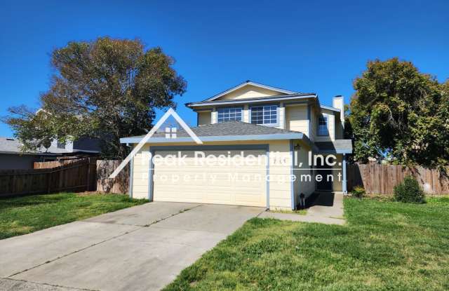 Spacious 3bd/2.5ba House with 2 Car Garage photos photos