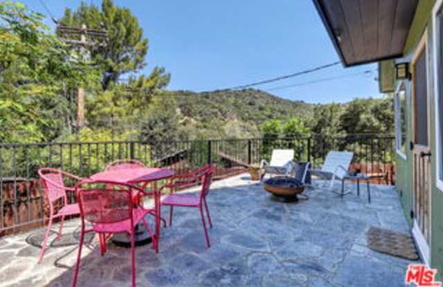 21549 Summit Trail - 21549 Summit Trail, Topanga, CA 90290
