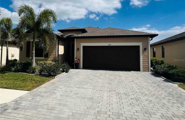 1873 E ISLES Road photos photos