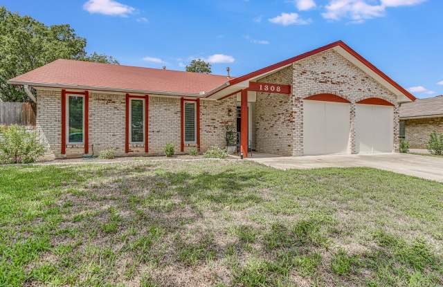 1308 Radam Circle Gallery 3