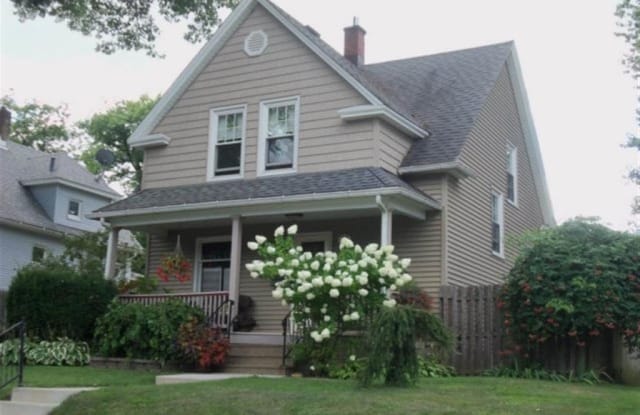 2718 FAIR Avenue - 2718 Fair Avenue, Davenport, IA 52803