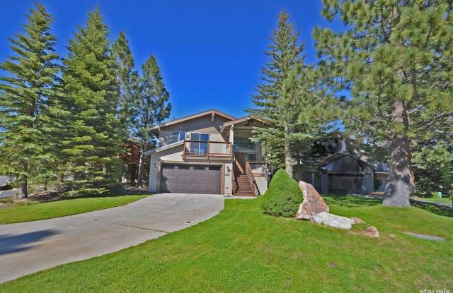 Beautiful pet friendly home with amazing views and private boat dock avail. Now! W/ lots of extra's olympic size com. pool, tennis courts, private beach access and so much more throgh the HOA!! photos photos