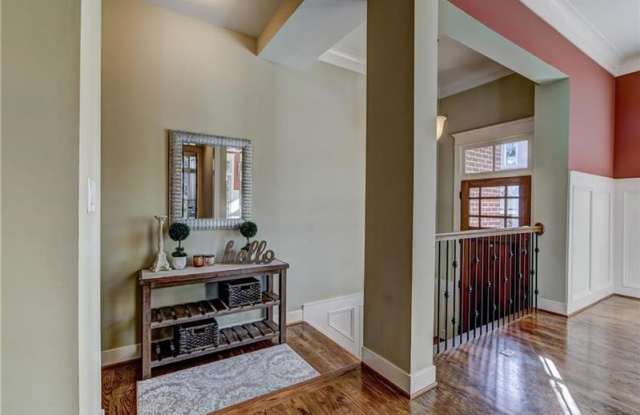 2103 W Village Crossing SE Gallery 4