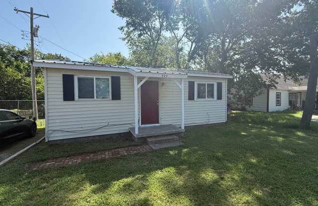 Cute one bed one bath close to all things Norman! photos photos