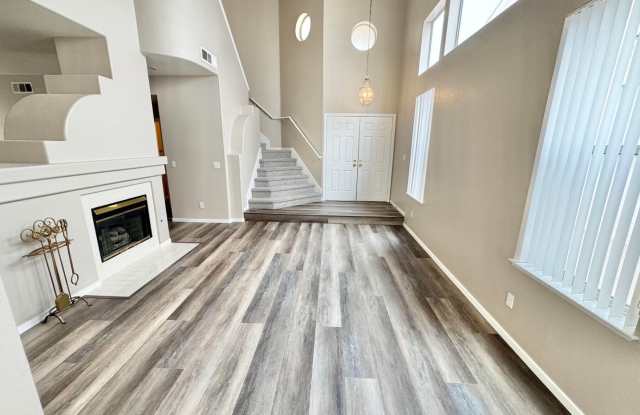 BEAUTIFUL 4 BEDROOM, 2.5 BATHS HOME IN SUMMERLIN!! Gallery 3