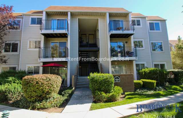 Beautiful 2 bed 2 bath Condo - 1060 Quail Park Drive, Millcreek, UT 84117