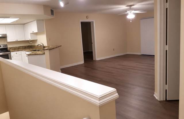 1000 Crestwood Court South Gallery 4