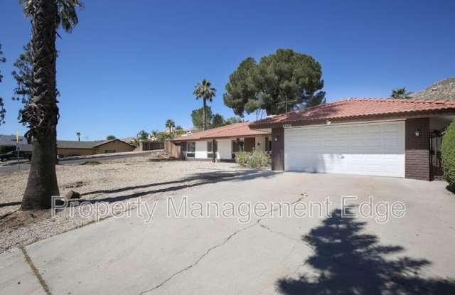 25502 Jaclyn Ave photos photos