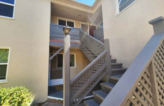 Top Floor 1 Bedroom Apartment available October 22nd Gallery 3