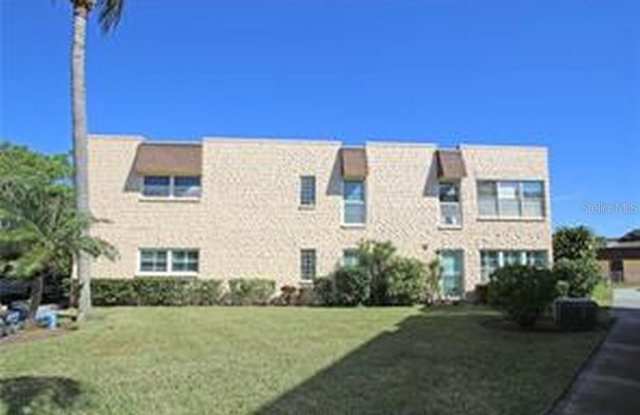 221 CEDARWOOD Circle Gallery 1