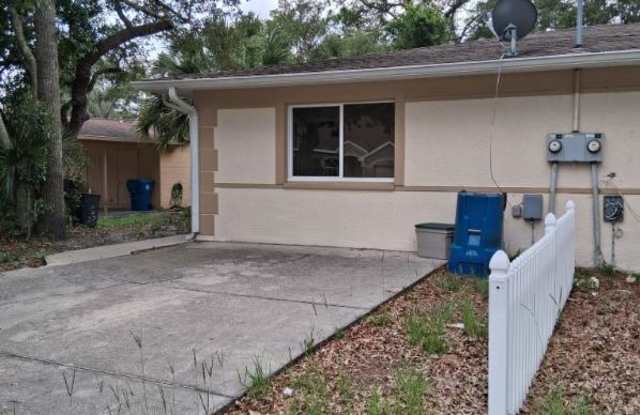 1275 London Ave photos photos