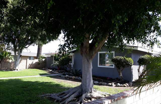 2124 W. La Palma Ave. Gallery 2