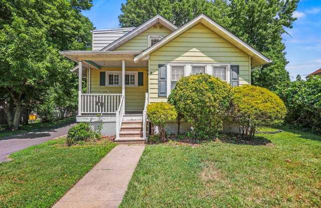 5-Bedroom Rental Near TCNJ | Spacious Layout, Parking, Yard & Deck photos photos