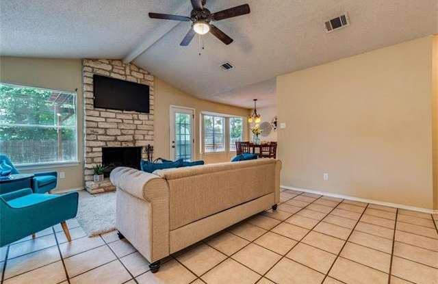 5822 Shreveport DR Gallery 2